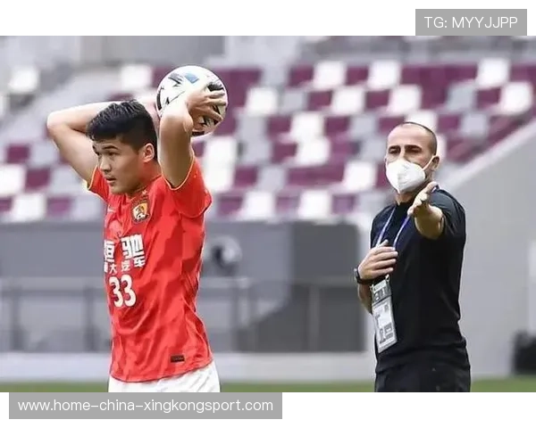 合同条款泄露触发转会走向改变，球员去向再变