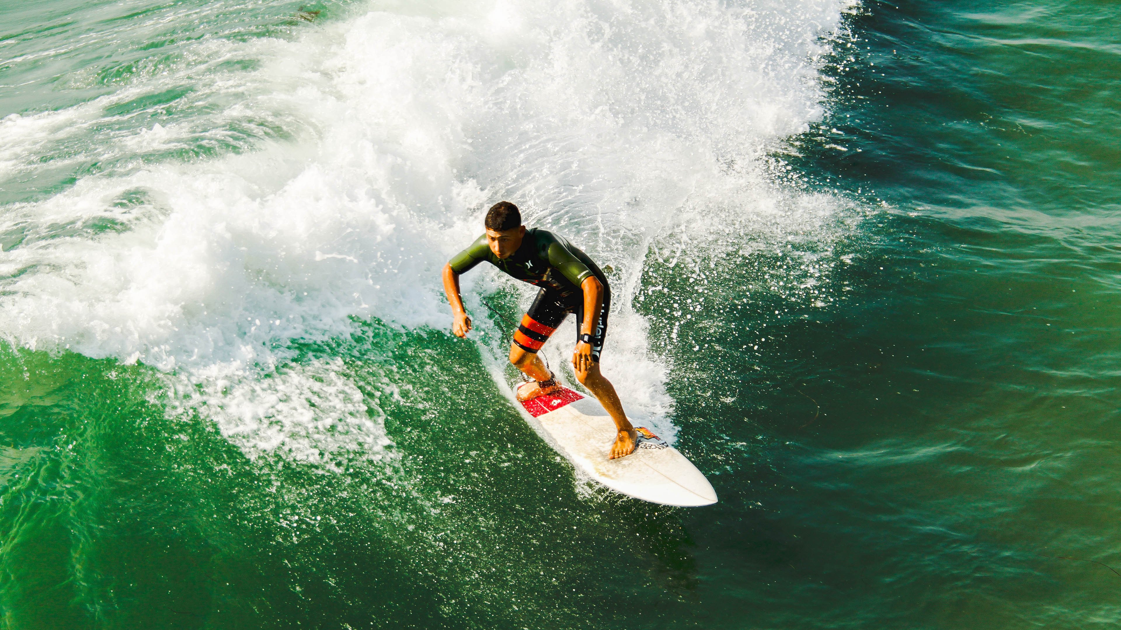 世界书店夜跑节 路线从一家书店跑到另一家